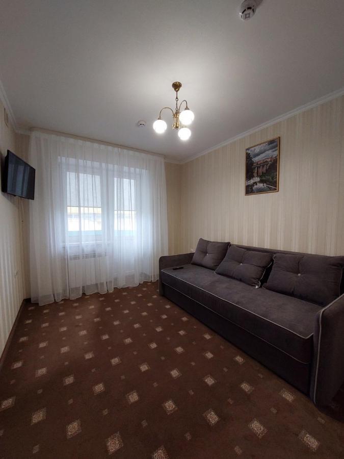Apart-Hotel 24/7 Камианец-Подилский Екстериор снимка